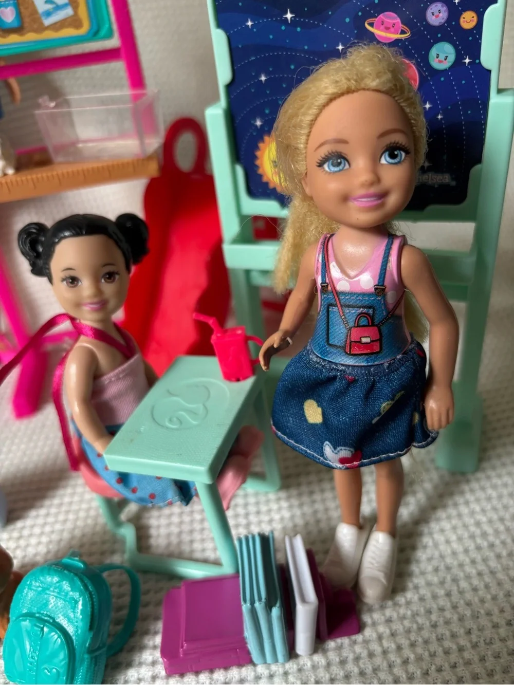 Barbie Kindergarten School doll Easel w space Animals Dino & Chelsea Kelly lot